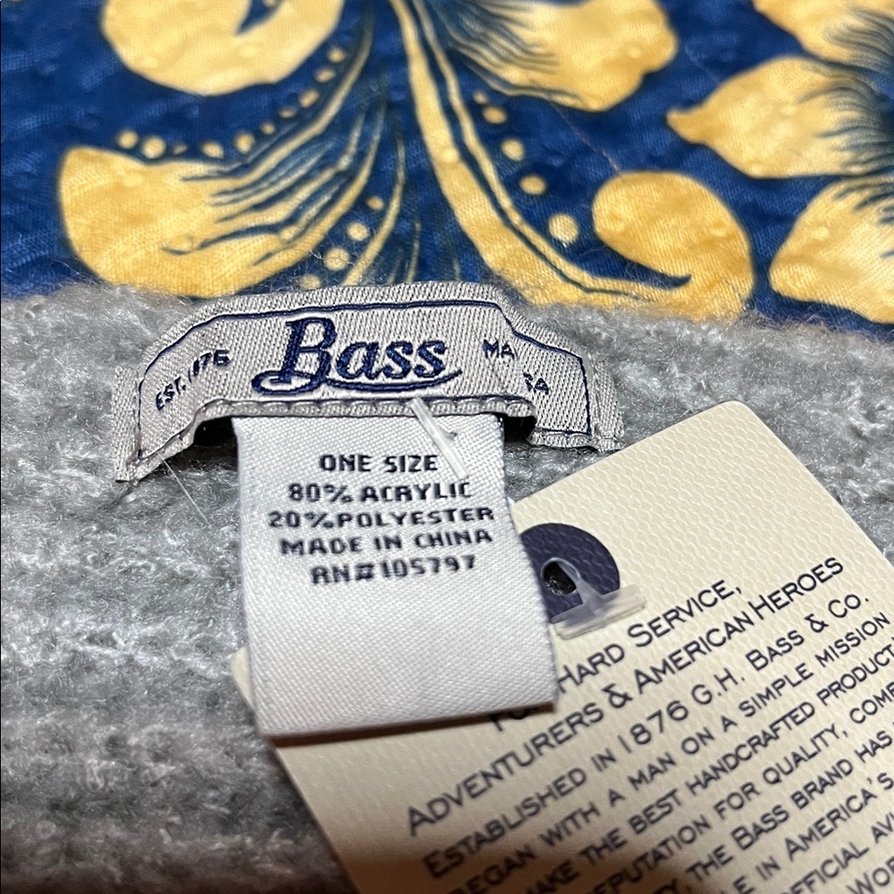 G.H. Bass & Co.  Gray Beanie with Pearls - Picture 7 of 9